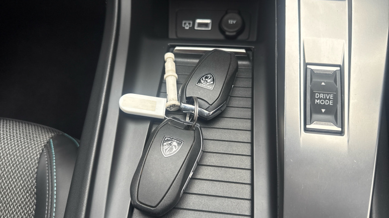 Peugeot 308 1.2 PureTech Allure Premium 5dr EAT8 Petrol Hatchback